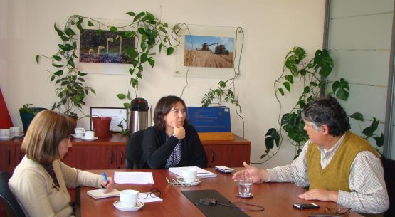 Claudia Carbonell, directora de Odepa, se reunió con Luis Contardo presidente de Fenarroz