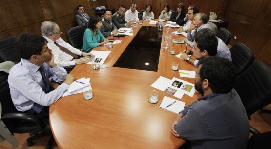 Claudia Carbonell, directora de Odepa, participó en una reunión informativa, liderada por el ministro Furche, sobre el proceso de incorporación de la Agricultura Familiar Campesina al sistema de compras públicas, organizado por Indap