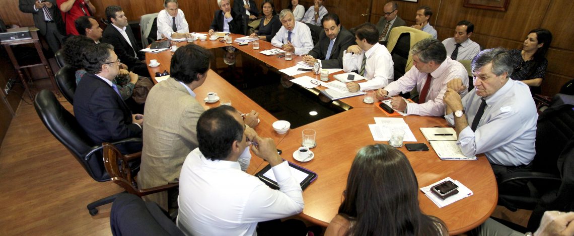 La directora de Odepa, Claudia Carbonell, participó en reunión del Consejo AgroExportador  de Alimentos con el Comisionado de Expo Milán 2015, encabezada por ministro Furche