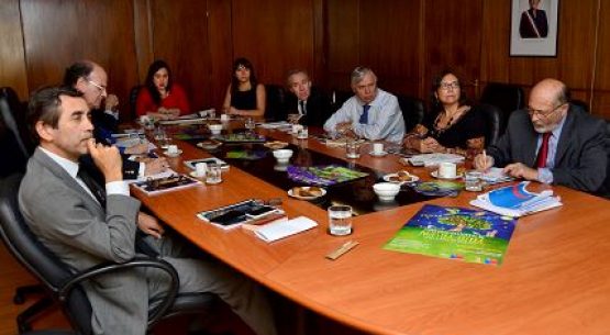 Claudia Carbonell, directora de Odepa, participó en la primera reunión 2015 del Consejo de Fucoa, institución que presentó su balance