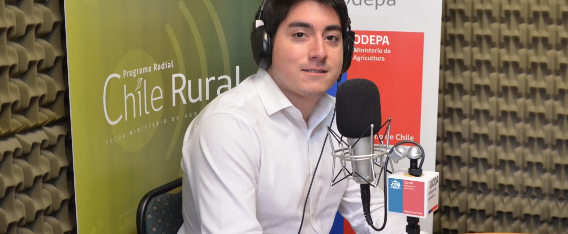 En la entrevista radial de Odepa. Pablo Bravo comenta sobre un nuevo producto de la institución: la Ficha Nacional
