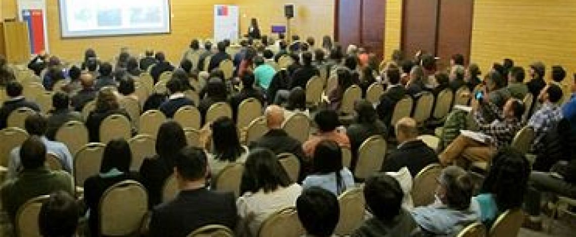Organizado por ProChile y Odepa: Más de un centenar de empresarios del sur de Chile participaron en seminario sobre sustentabilidad