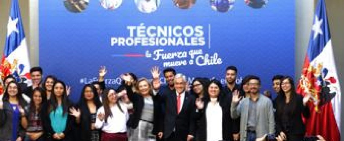 Presidente Piñera firma proyecto que aumenta la gratuidad para alumnos de IP y CFT