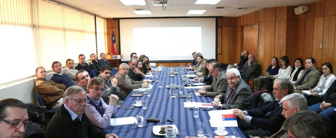 Ministro Walker en Comisión nacional de la carne:»Hay mucho potencial para mejorar las exportaciones»