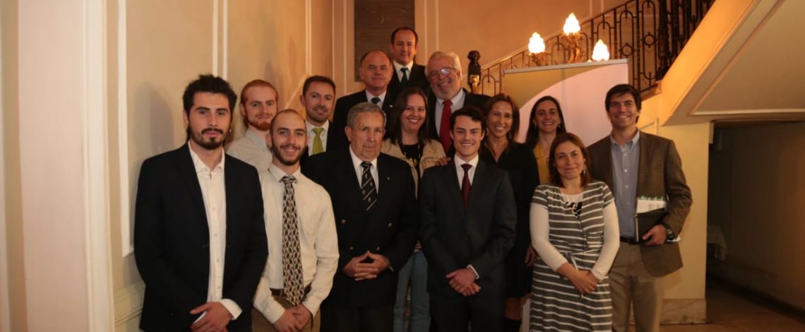 Ministro Walker se reunió con la directiva del Colegio de Agrónomos de Chile: “Hay un objetivo común que nos une que es lograr el desarrollo de la agricultura”