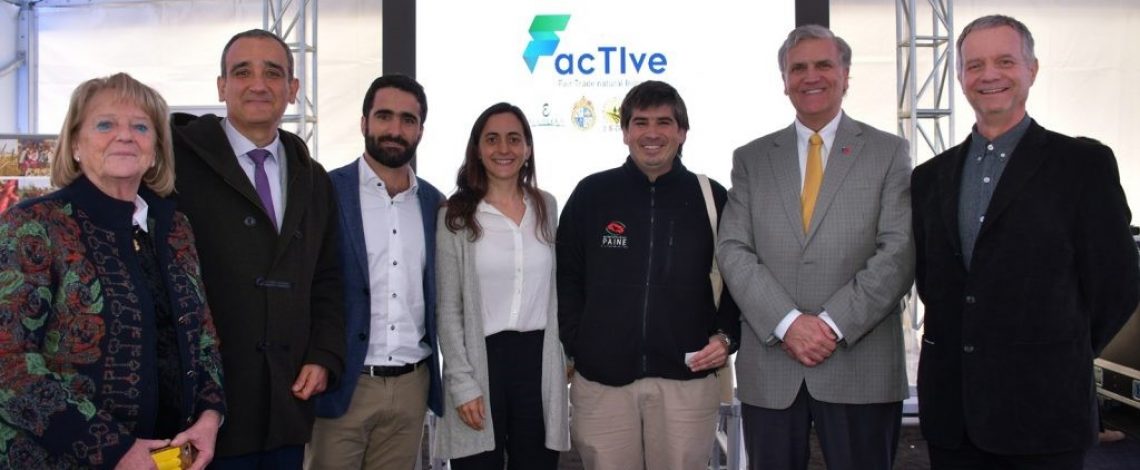 Lanzan nuevos ingredientes funcionales hechos en base a huevos y leche de cabra. Directora de Odepa participó en dicha actividad.