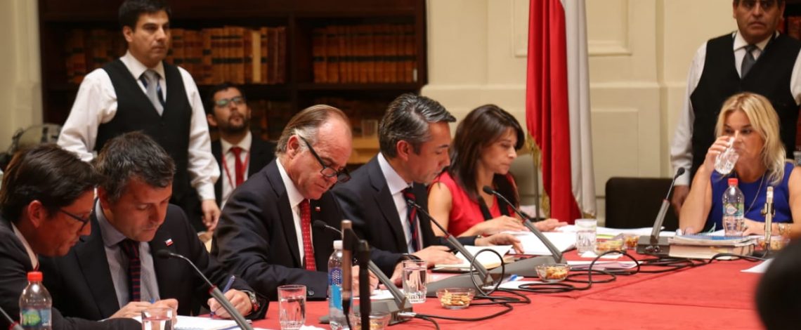 Ministro Walker anunció creación de una mesa de trabajo público-privada para analizar nuevos instrumentos de apoyo para agricultores afectados por granizos