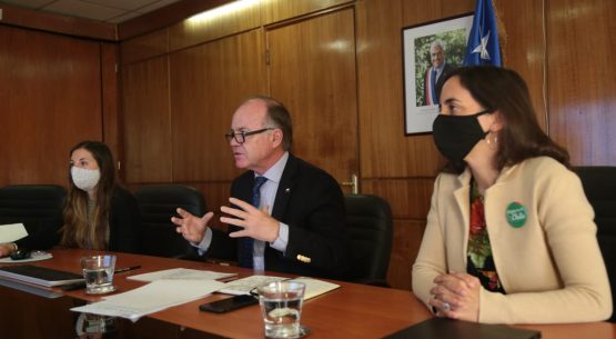 Ministro Antonio Walker presenta la Política de Desarrollo Rural ante la OCDE