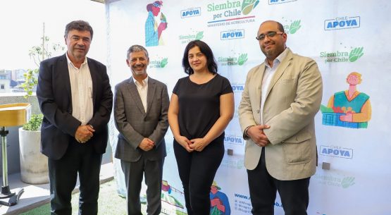 Ministro Valenzuela da inicio a la temporada de cosecha del trigo 2022-2023 y analiza situación del mercado  