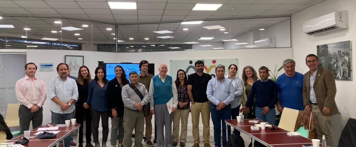 Financiado por el BID, Odepa organizó una gira a Uruguay con representantes de cooperativas chilenas