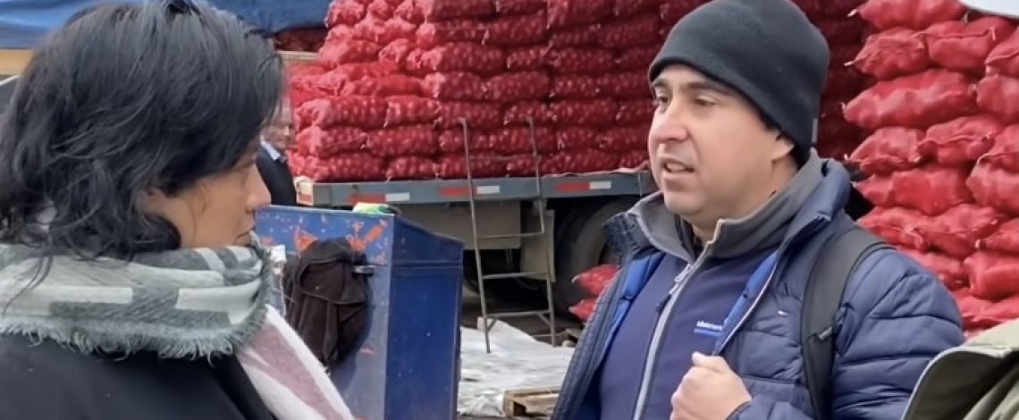 En Lo Valledor, directora de Odepa constata que hay abastecimiento