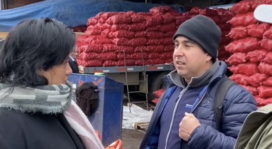 En Lo Valledor, directora de Odepa constata que hay abastecimiento