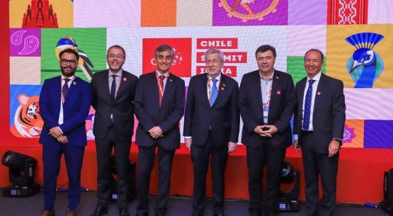 Ministro de Agricultura destaca oportunidad para exportaciones de productos agrícolas chilenos en Chile Summit India 2024