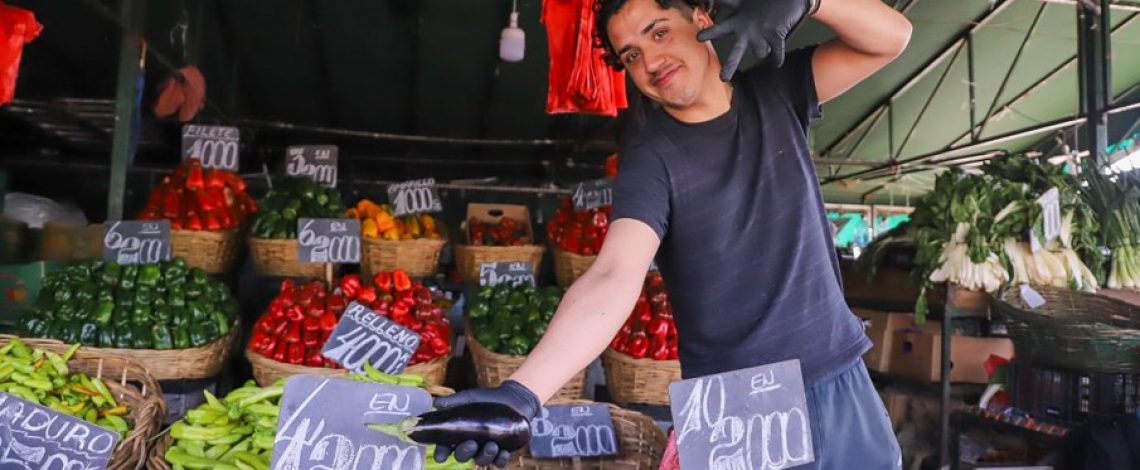 Ministra de Agricultura reforzó el llamado a cotizar precios de los alimentos a solo horas del comienzo de fiestas patrias