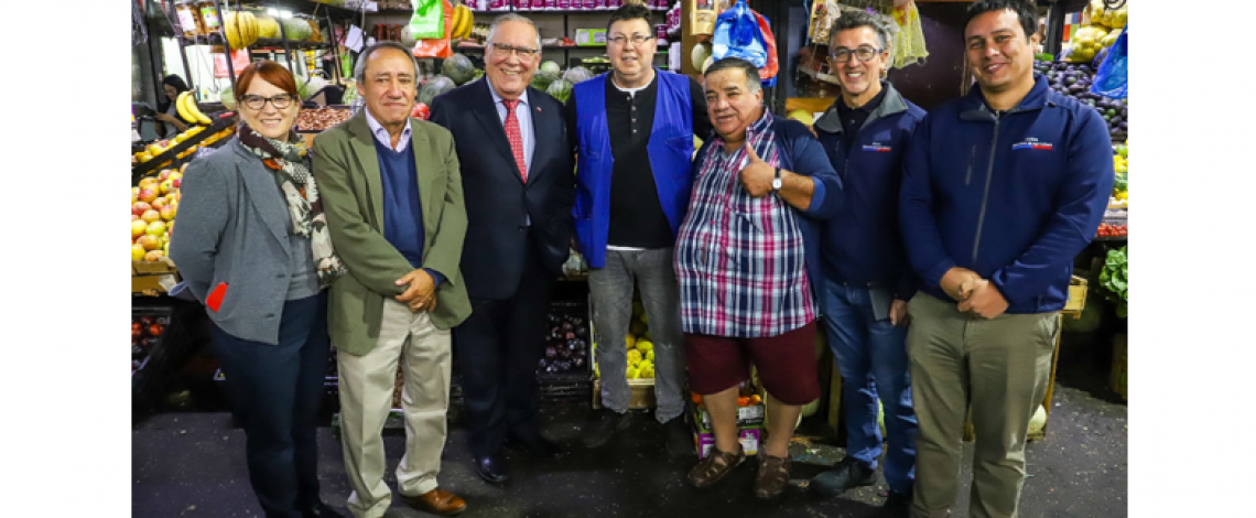 Ministro de Agricultura refuerza trabajo con la Vega Central y destaca estabilidad en el precio de los alimentos