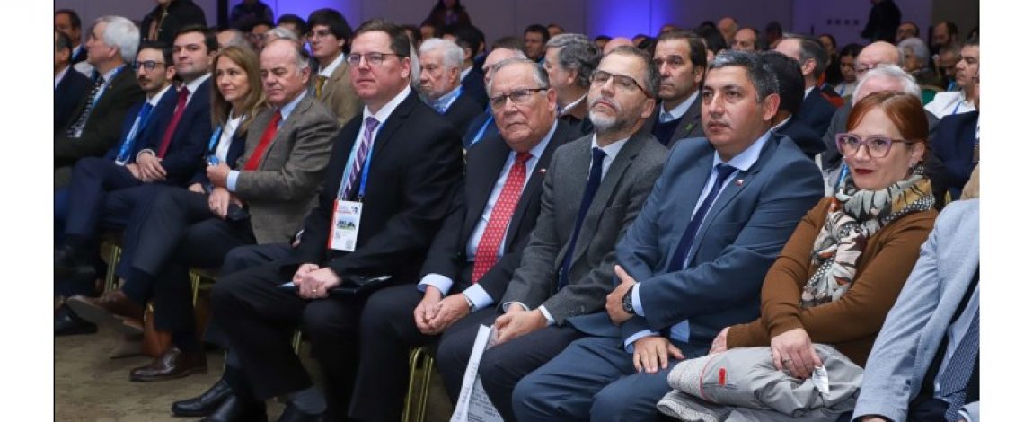 Ministro de Agricultura releva dinamismo y crecimiento del sector lechero en inauguración de Chilelácteo 2026